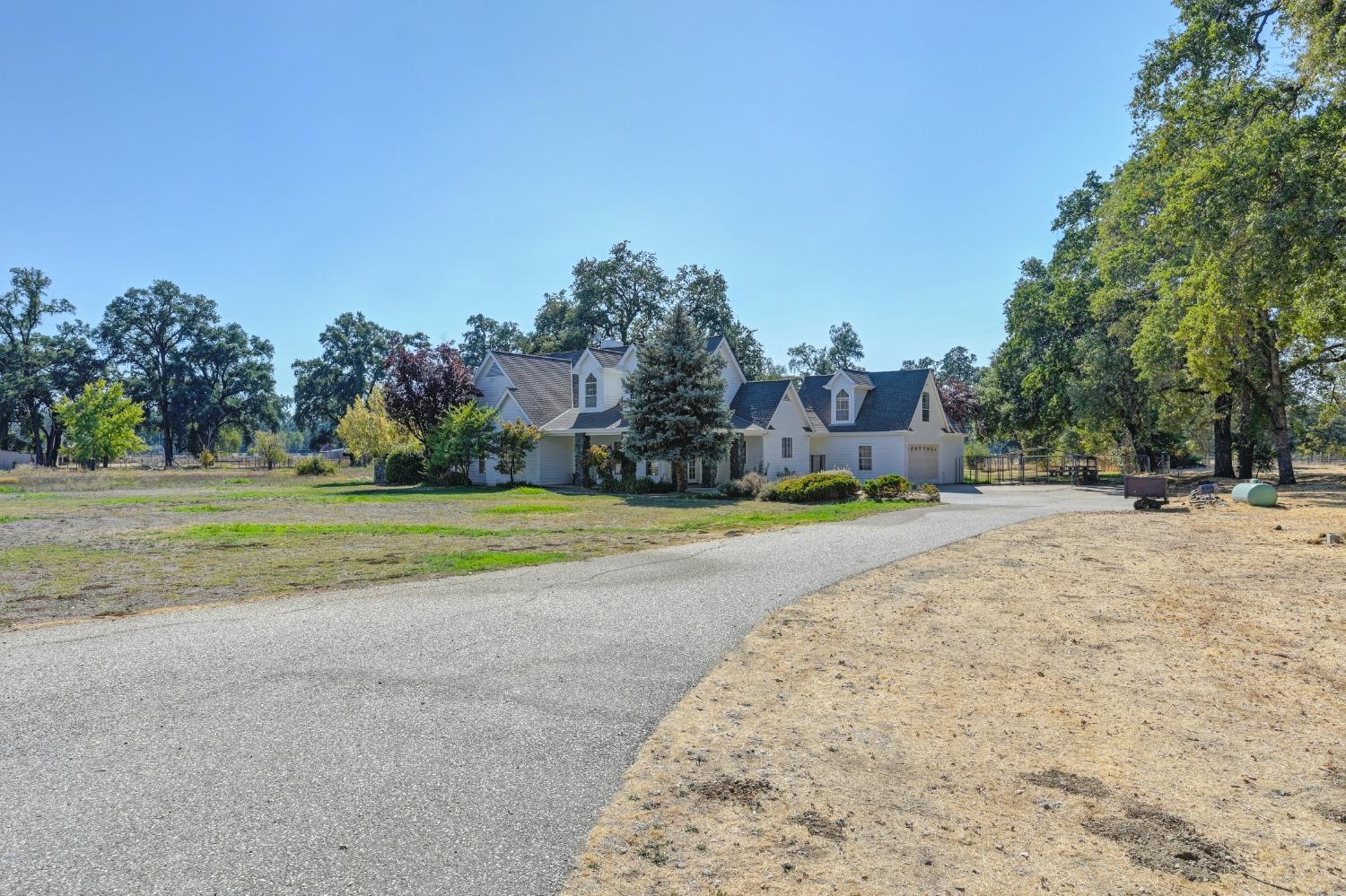 Gray Oak Drive, Rough and Ready, California image 5