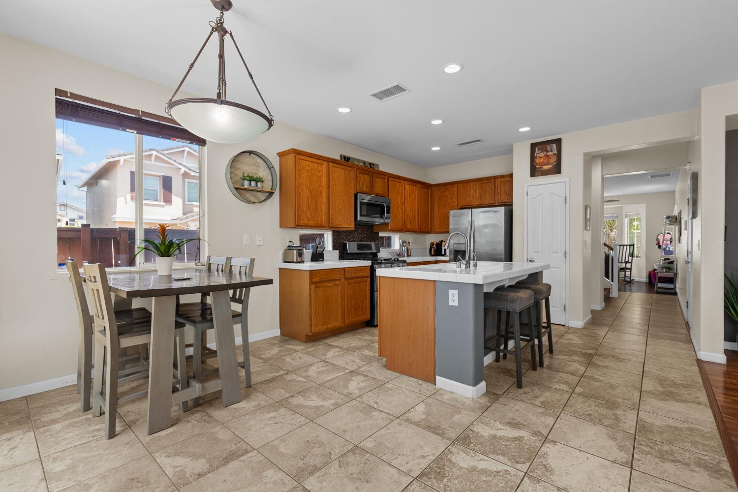 Marrissey Lane, Sacramento, California image 10