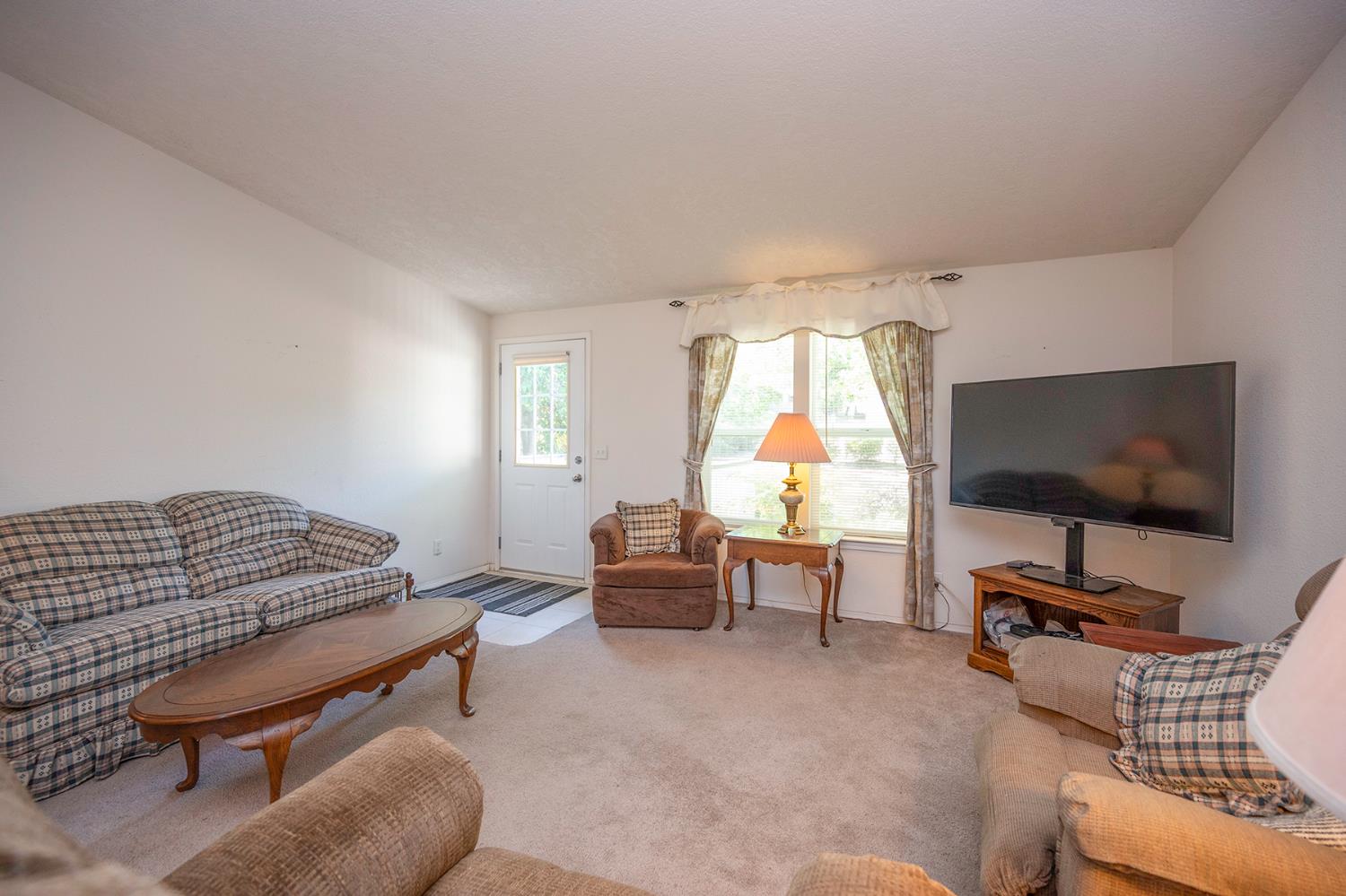 Lakeview Drive, Ione, California image 12