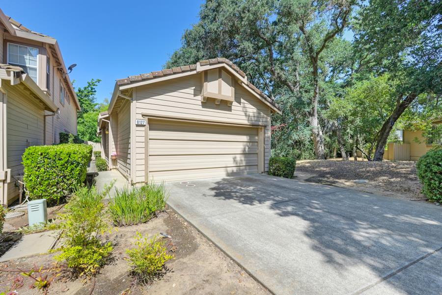 Heritage Meadow Lane, Citrus Heights, California image 2