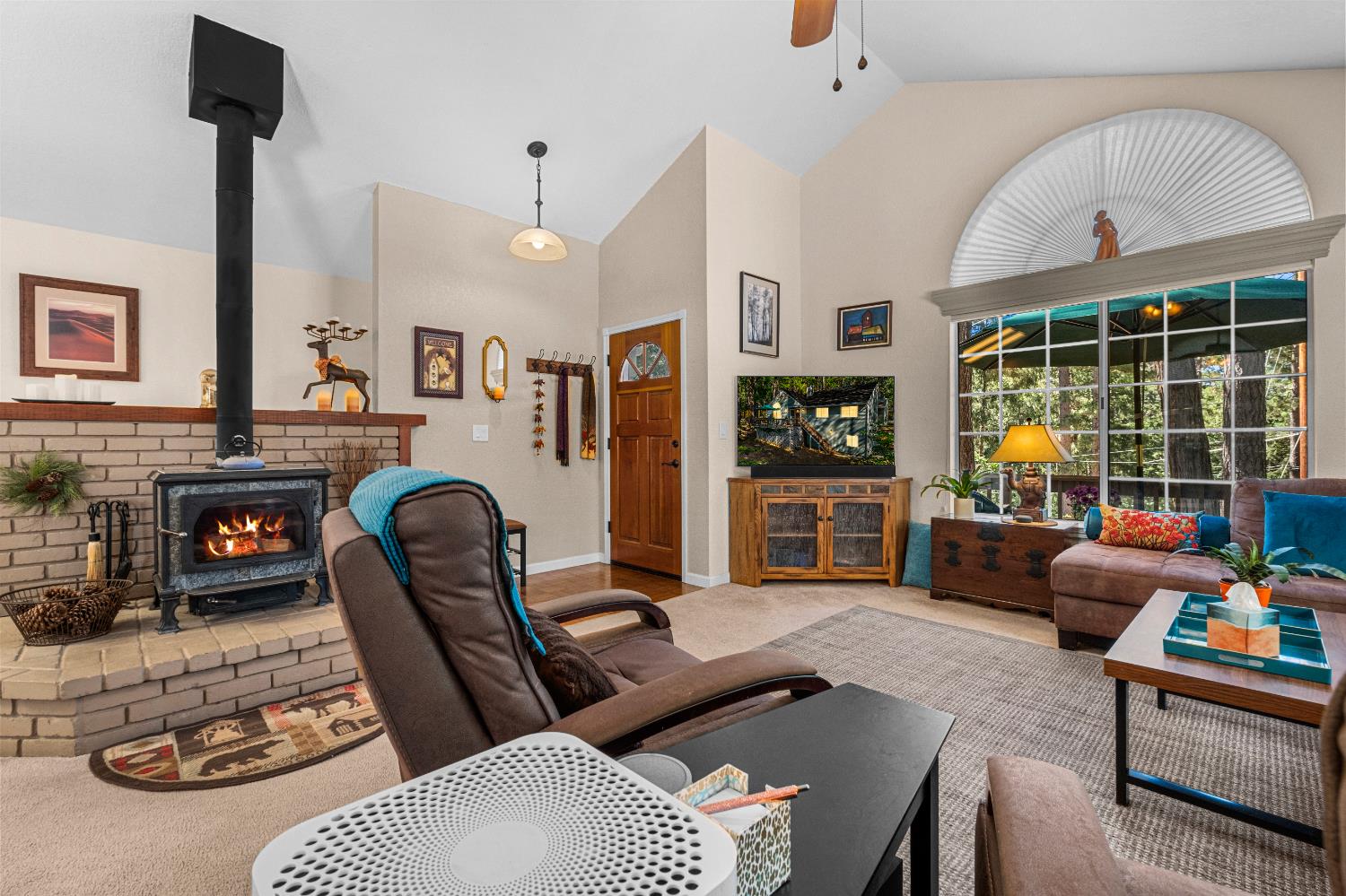 Detail Gallery Image 15 of 69 For 5555 Poppy Rd, Pollock Pines,  CA 95726 - 3 Beds | 2 Baths