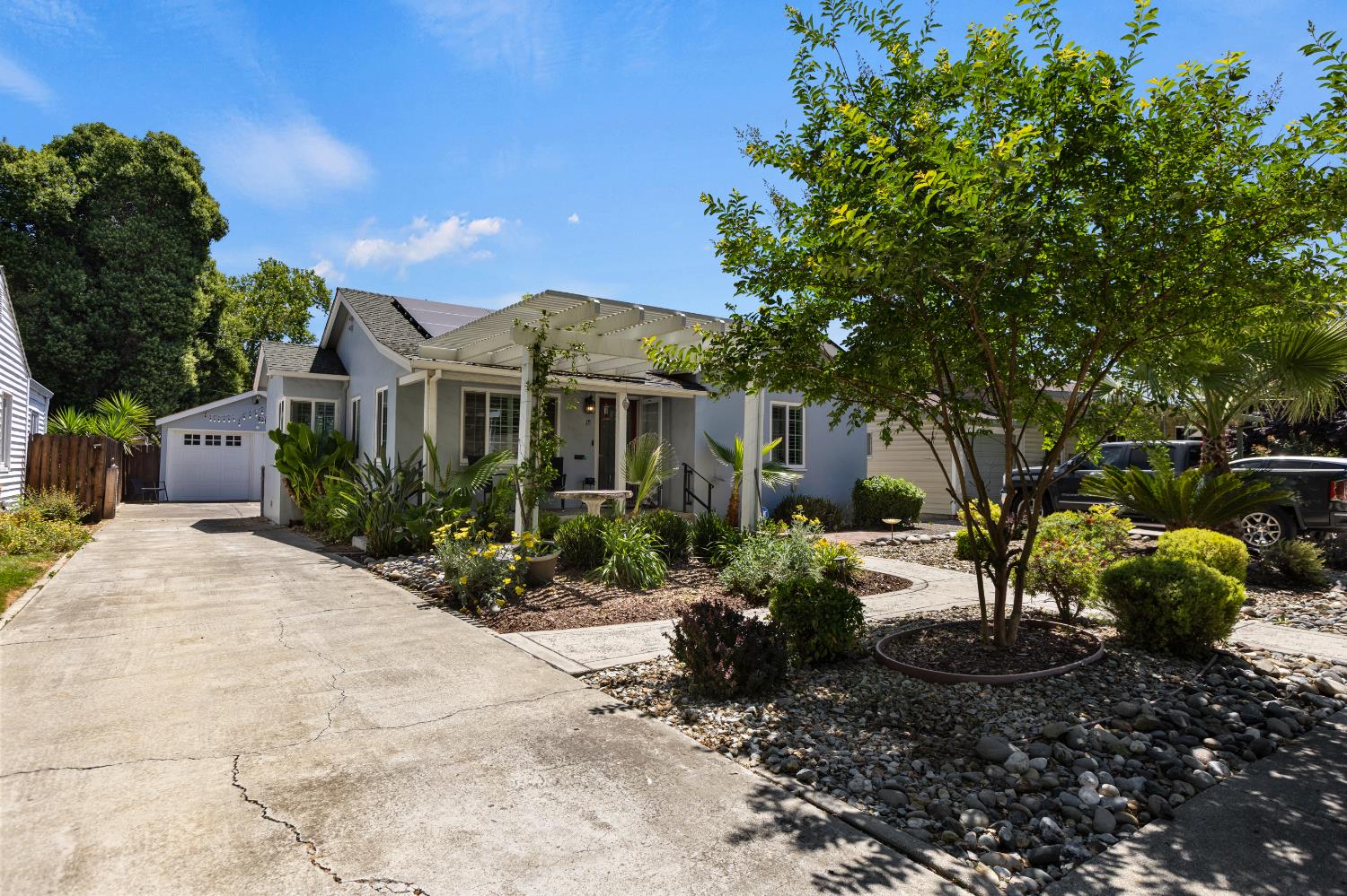 Jackson Street, Woodland, California image 3
