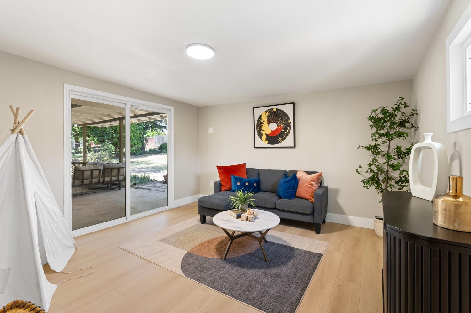 Rusch Drive, Citrus Heights, California image 19