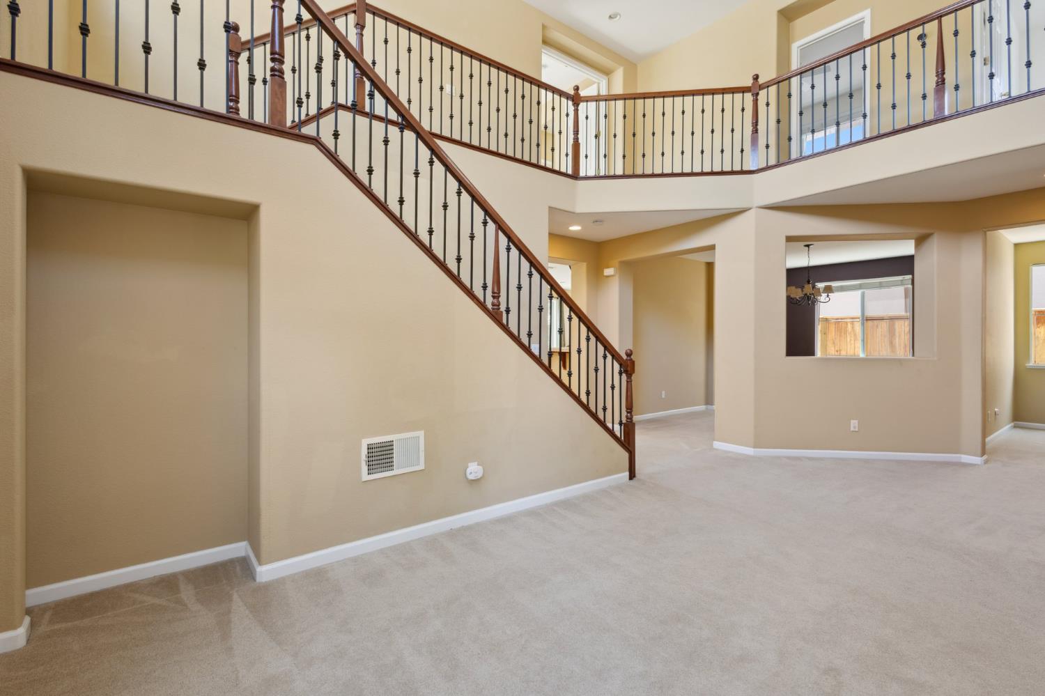 Sarazen Place, Patterson, California image 6