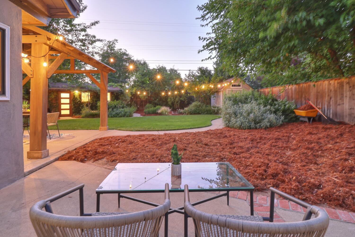 Esperanza Drive, Sacramento, California image 39
