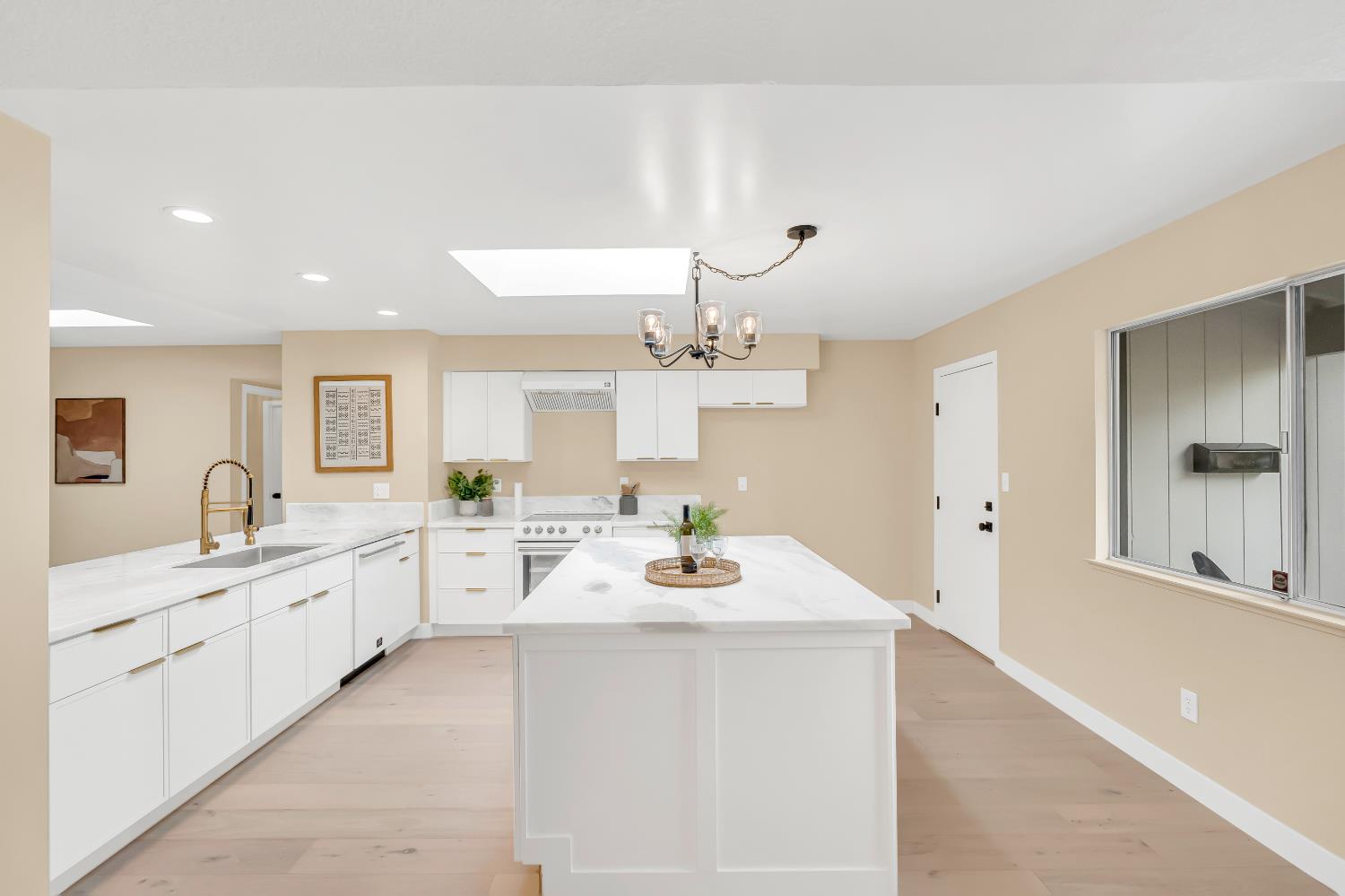 Widgeon Way, Fair Oaks, California image 14