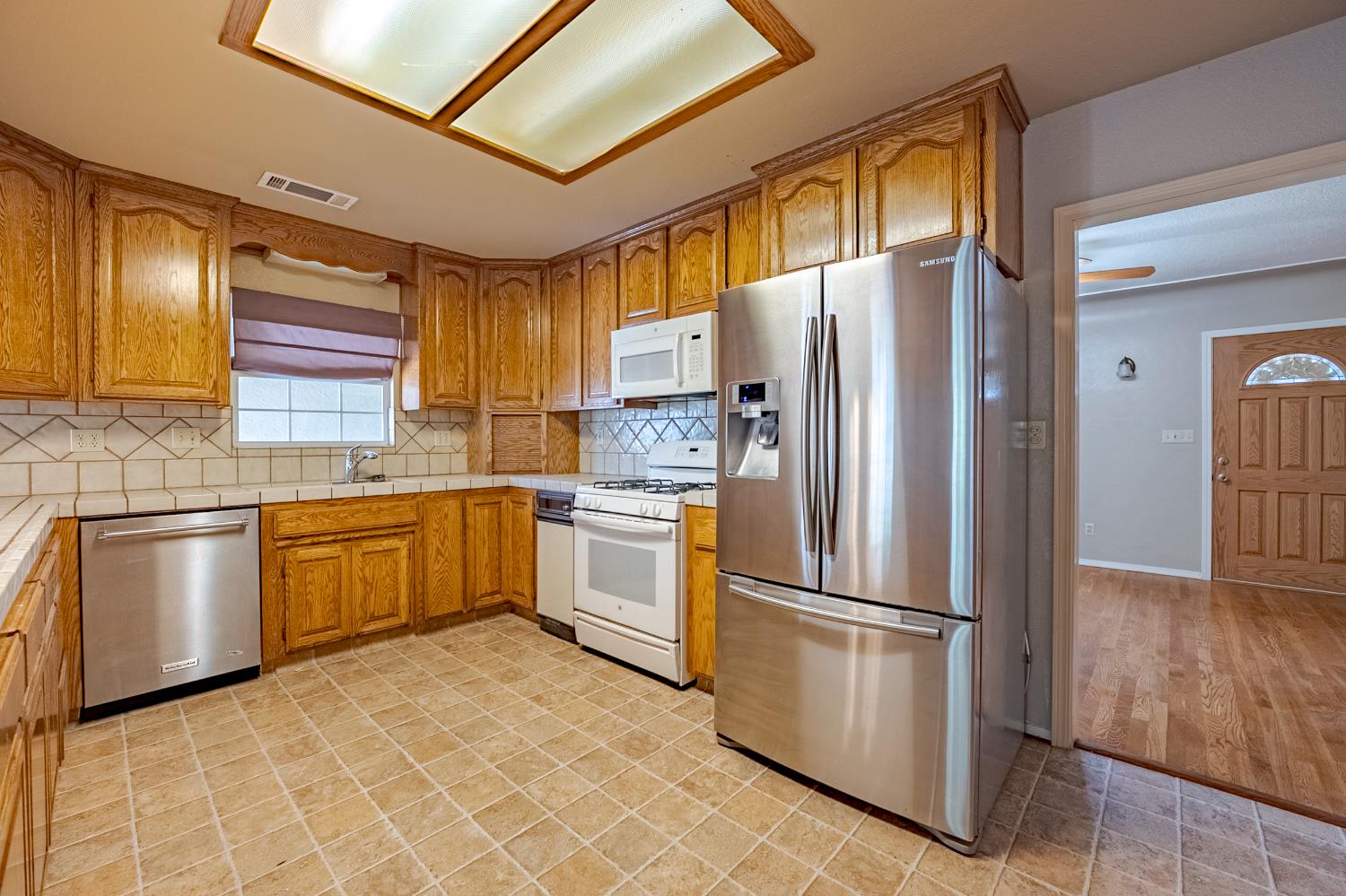 Brier Road, Turlock, California image 23