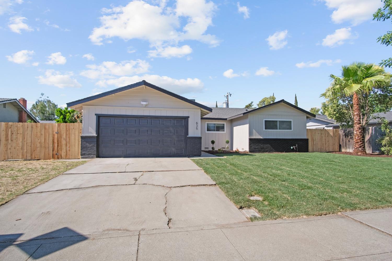 W Los Felis Avenue, Stockton, California image 30