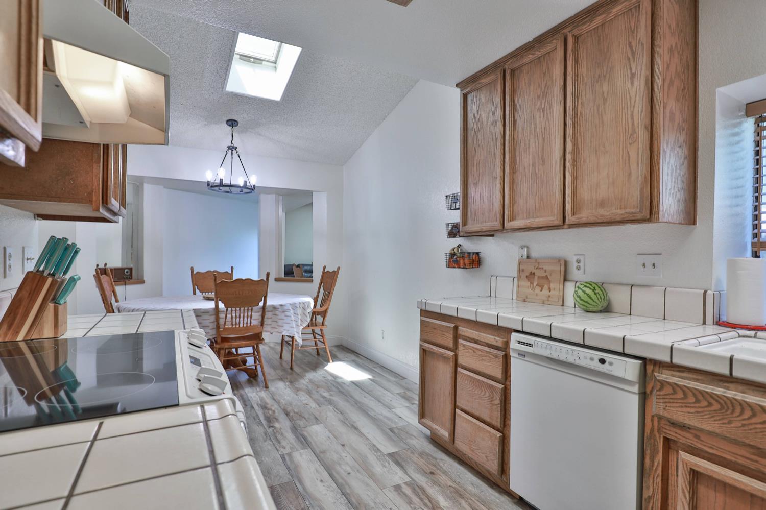 Falcon Meadow Dr Drive, Elk Grove, California image 9