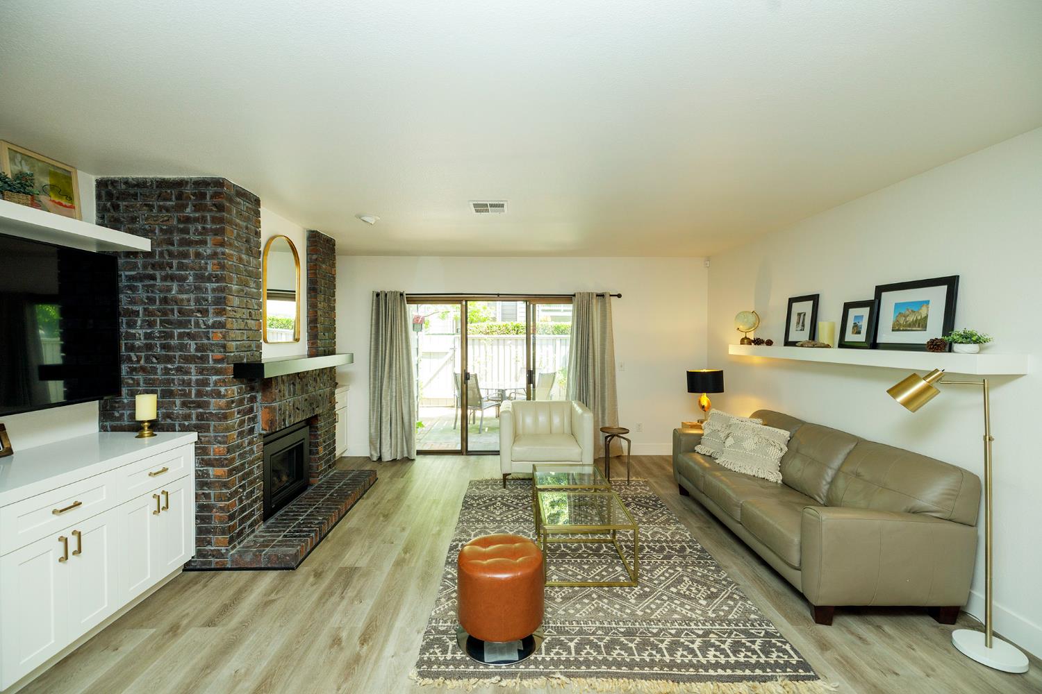 Leveland #C, Modesto, California image 23