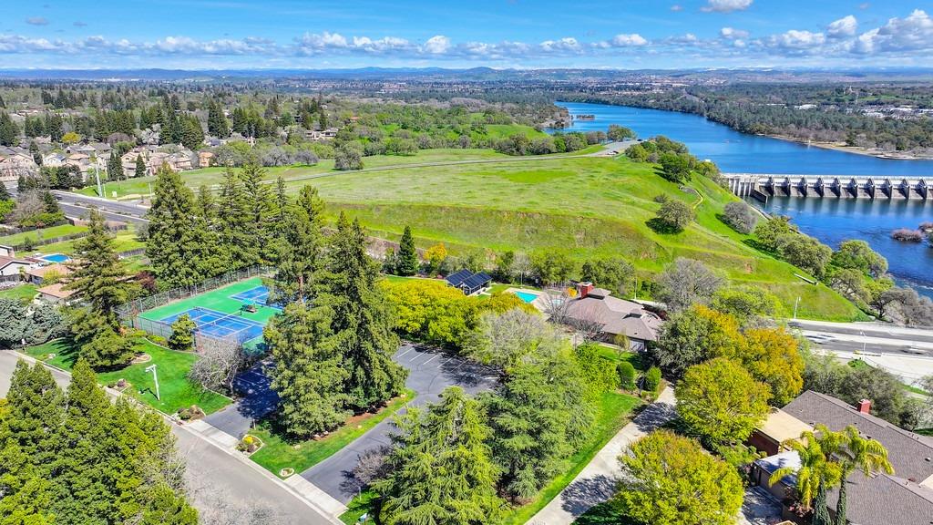 Bluff Lane, Fair Oaks, California image 29
