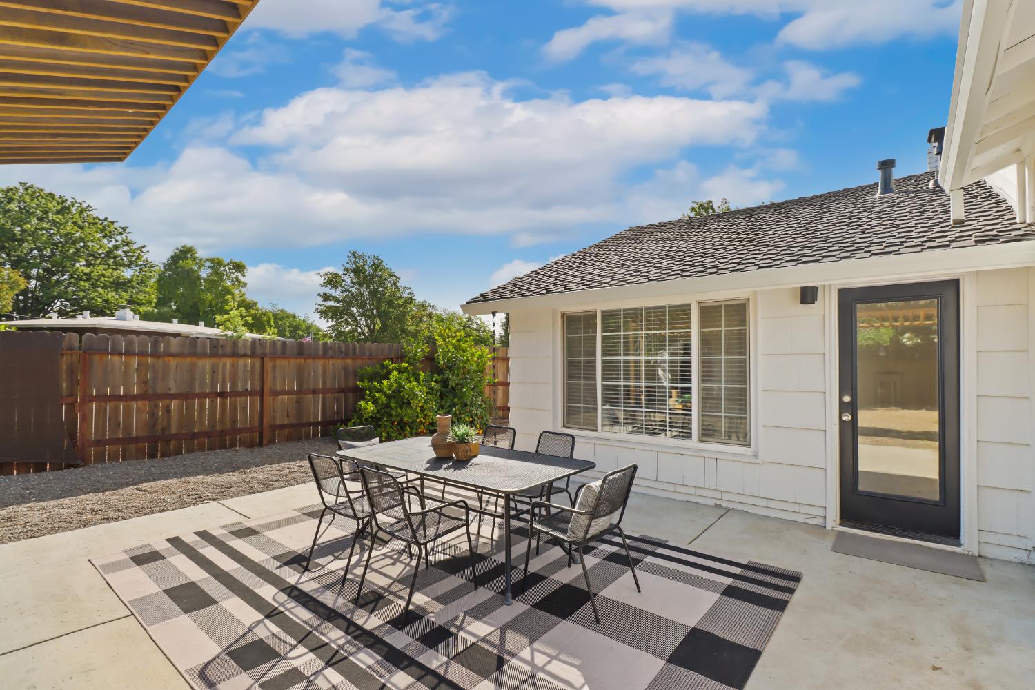 Saint Mathews Drive, Sacramento, California image 24