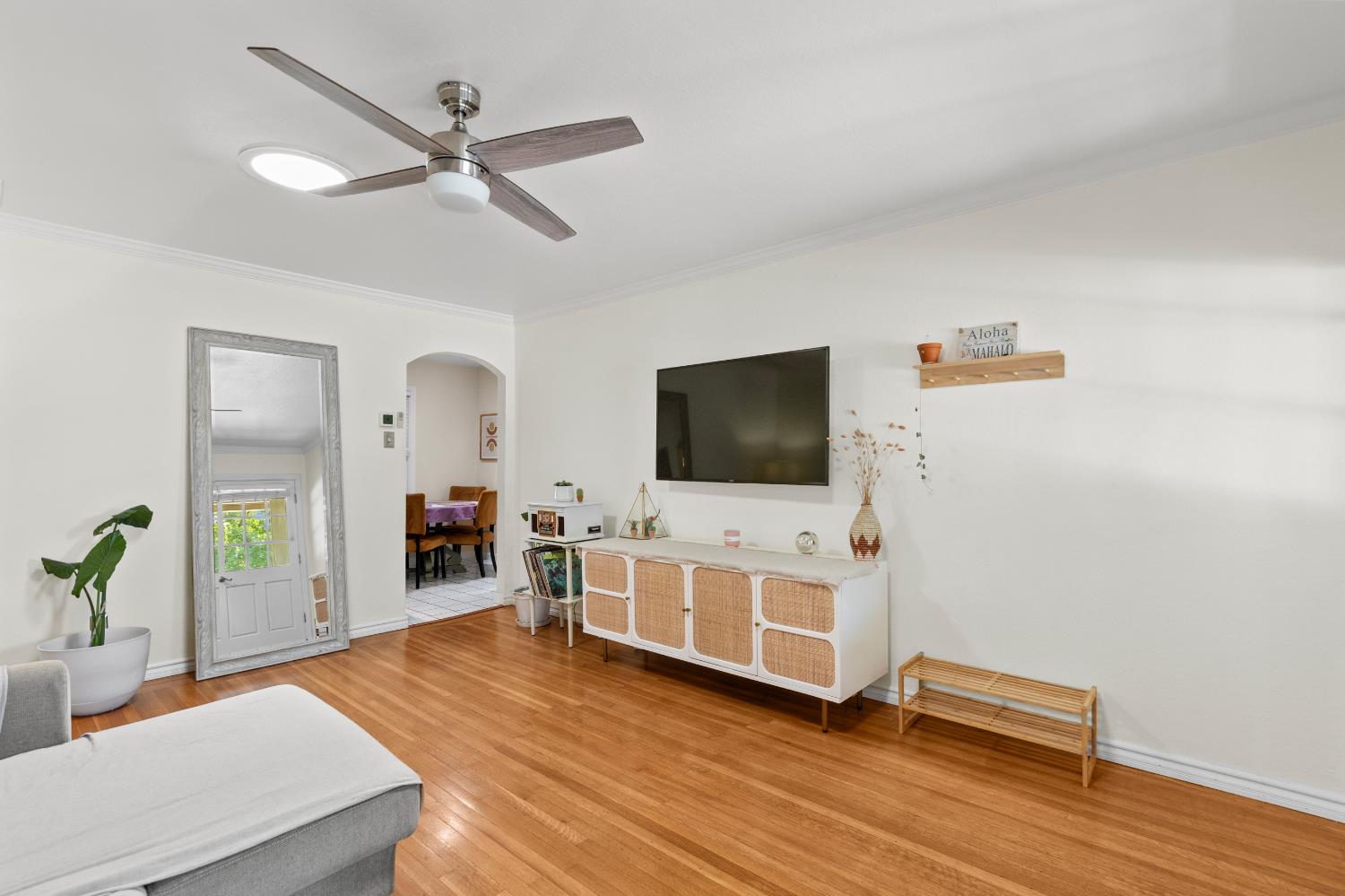 La Campana Way, Sacramento, California image 7
