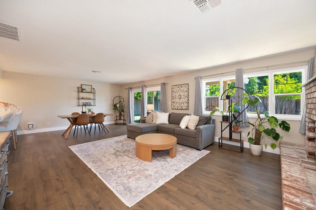 Mallard Lane, Roseville, California image 11