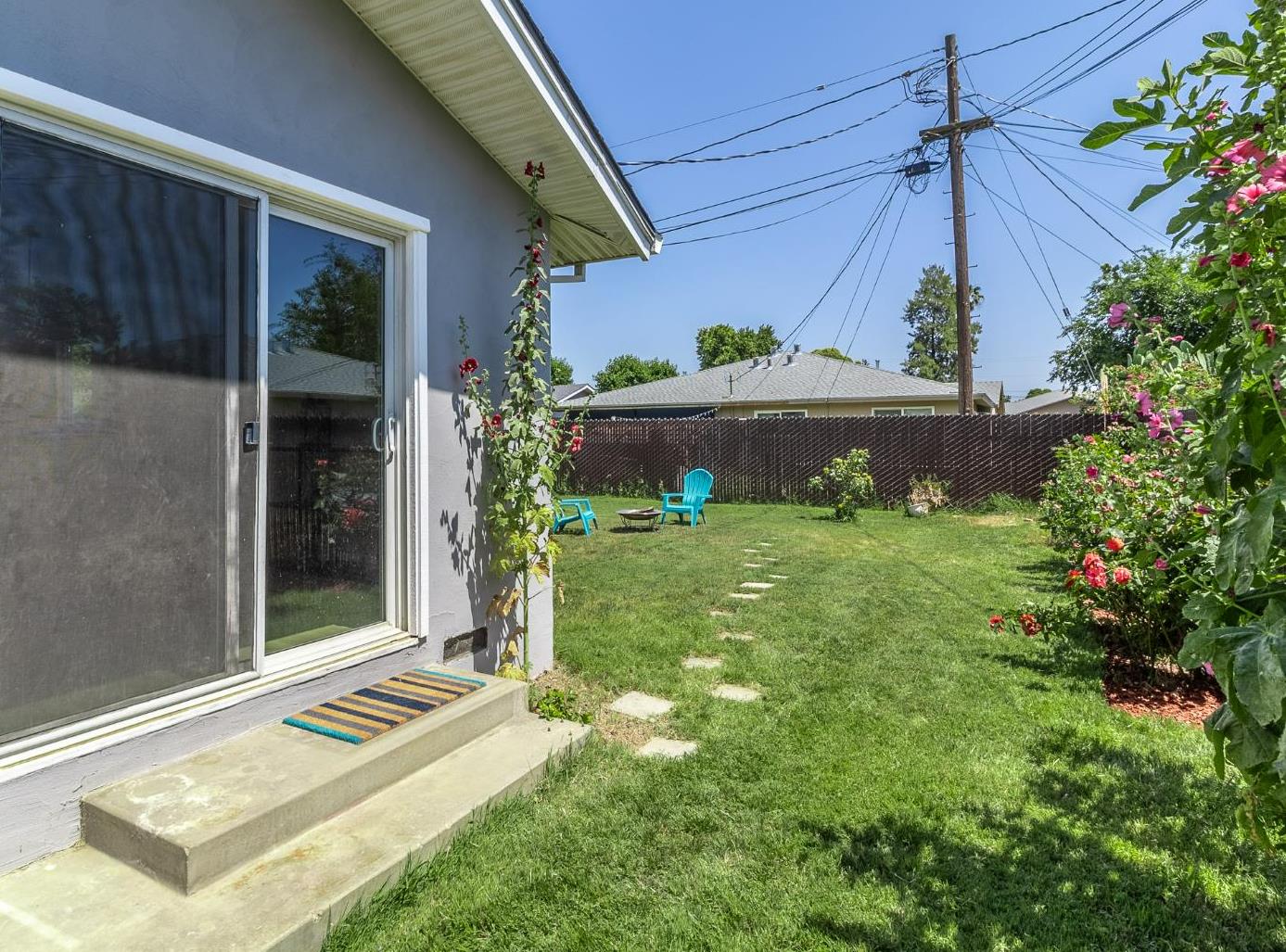 Laurel Avenue, Olivehurst, California image 32