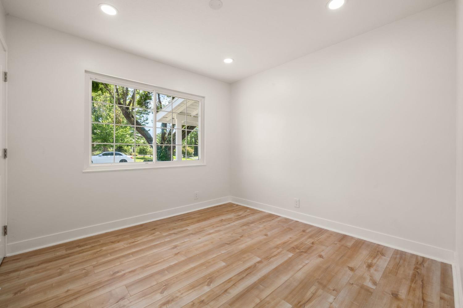 Waikiki Drive, Fair Oaks, California image 30