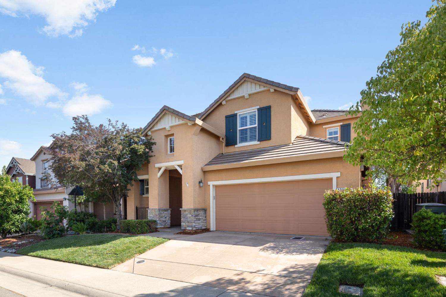 Manza Circle, Roseville, California image 3