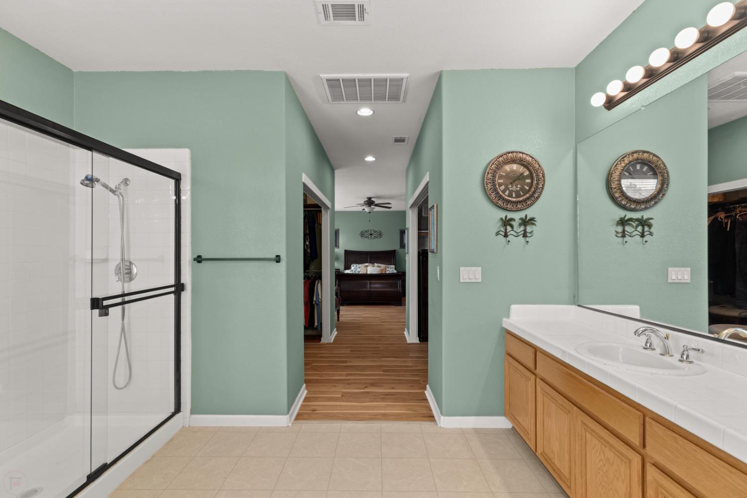 Glenbrook Drive, Tracy, California image 35
