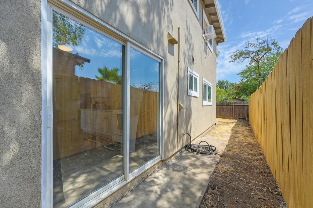 Ash Street, Roseville, California image 21