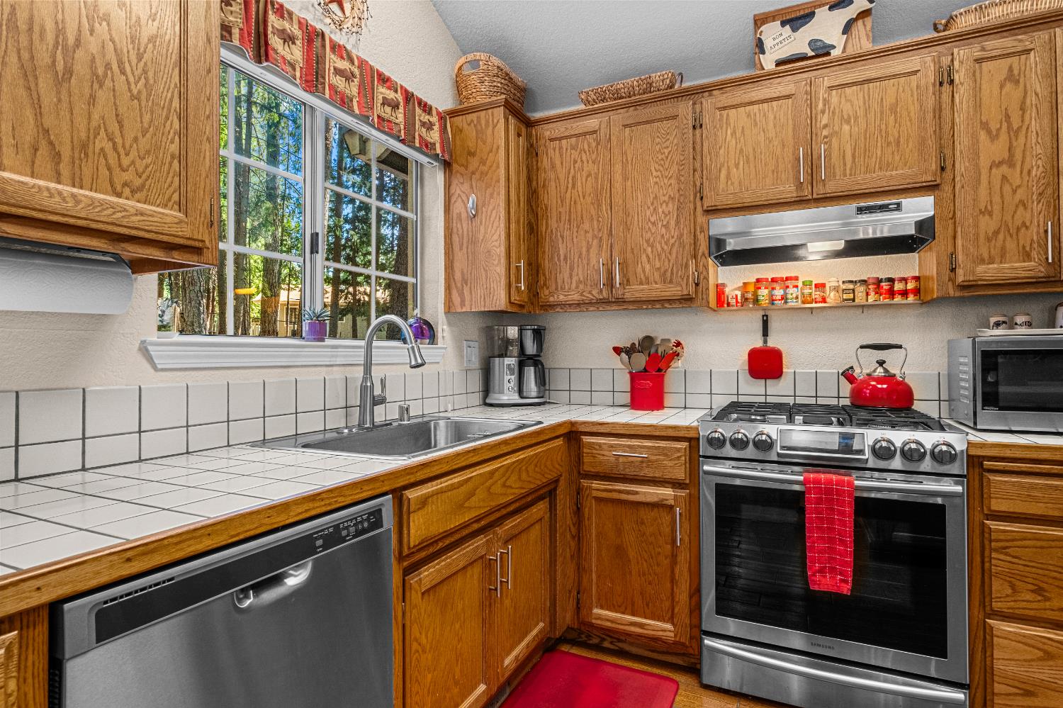 Detail Gallery Image 27 of 69 For 5555 Poppy Rd, Pollock Pines,  CA 95726 - 3 Beds | 2 Baths