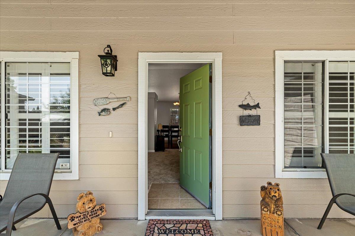Bobolink Court, Newman, California image 7