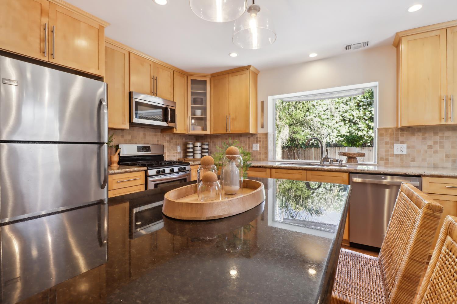 Saint Mathews Drive, Sacramento, California image 6
