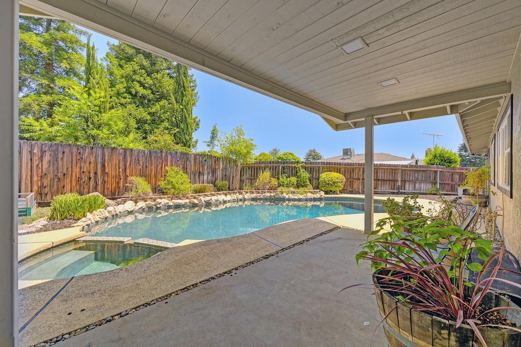 Mallard Lane, Roseville, California image 37