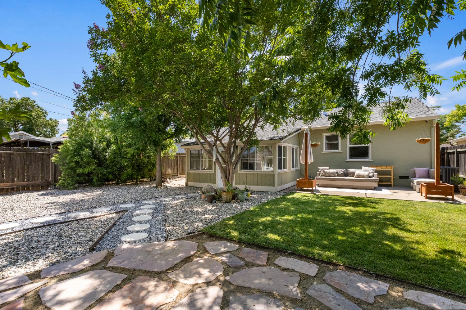 La Campana Way, Sacramento, California image 31