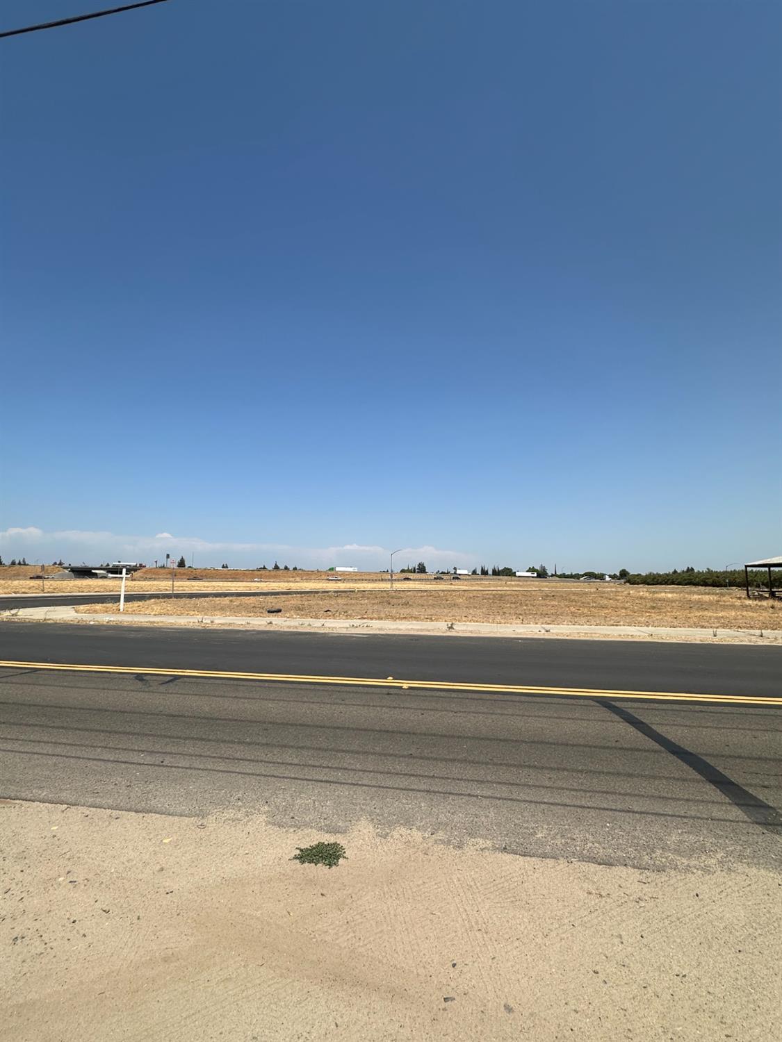 Dianne Drive, Turlock, California image 3