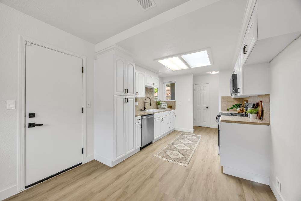 Circlet Way, Citrus Heights, California image 14