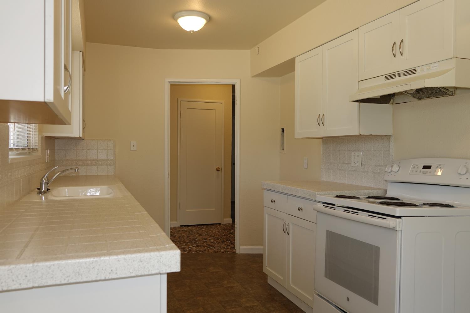 Hurley Way, Sacramento, California image 6