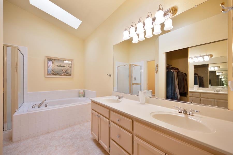 Heritage Meadow Lane, Citrus Heights, California image 32