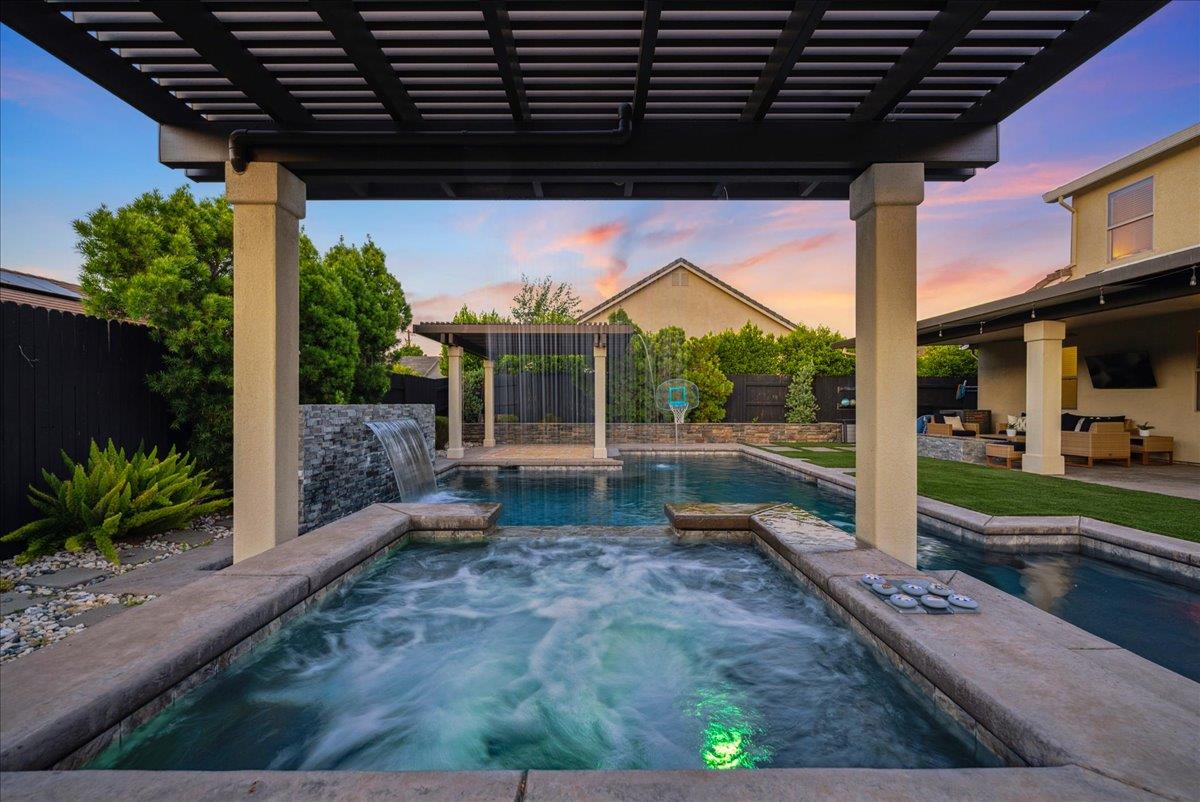 Fenway Cir, Rocklin, California image 42