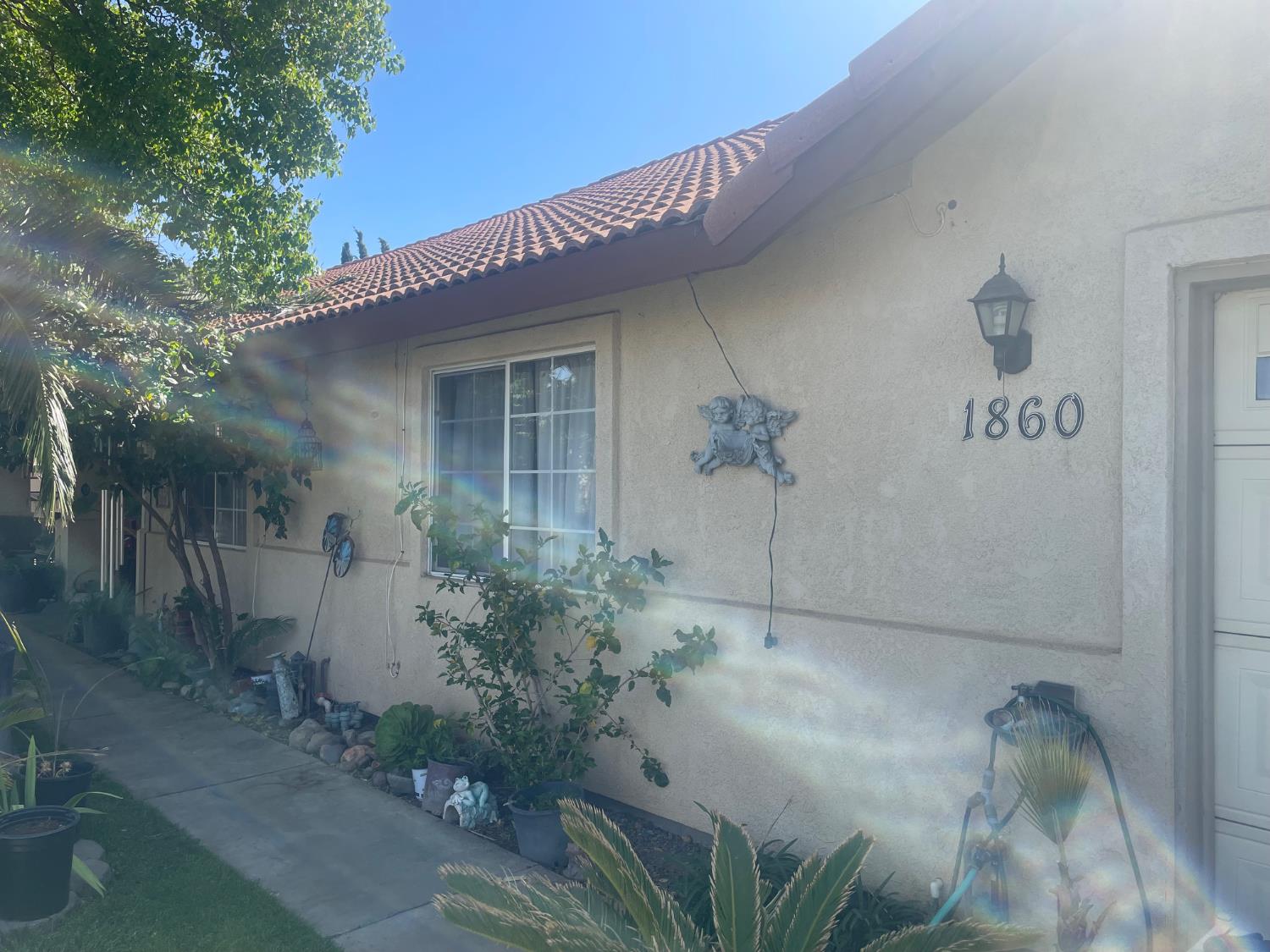 Vassar Court, Los Banos, California image 2