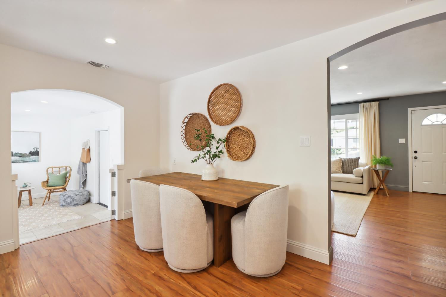 Saint Mathews Drive, Sacramento, California image 8