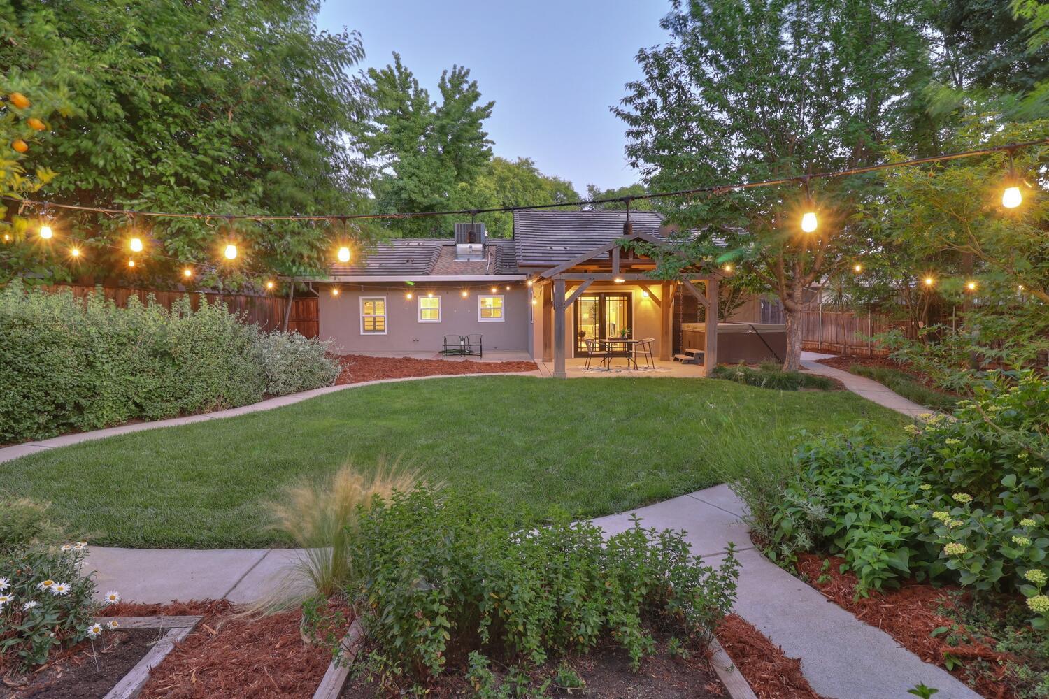 Esperanza Drive, Sacramento, California image 35