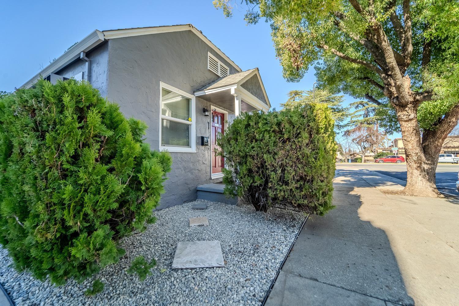 C And Oak Street, Marysville, California image 19