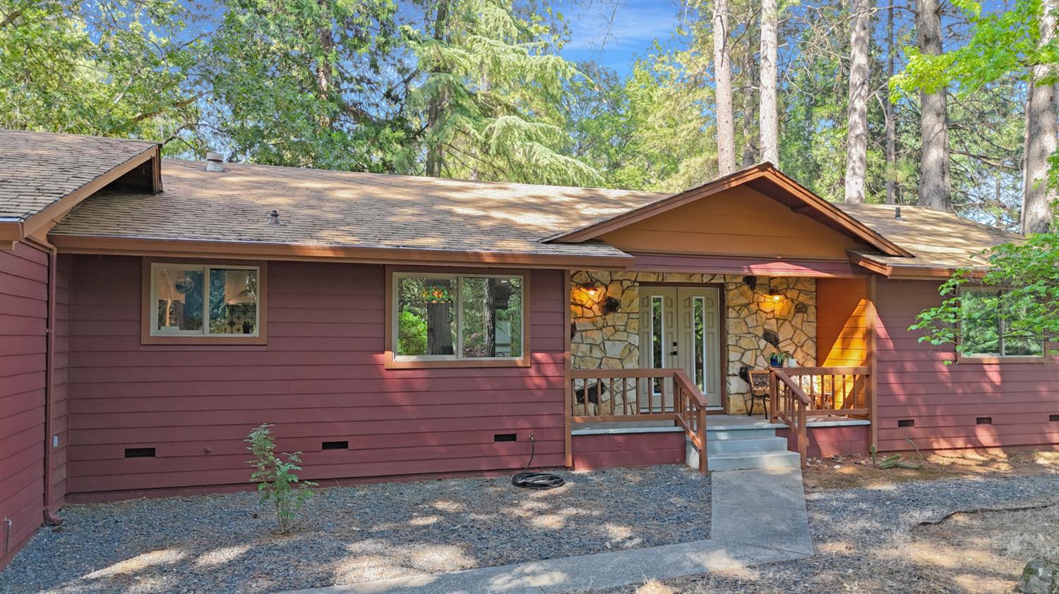 Kenwood Drive, Grass Valley, California image 2