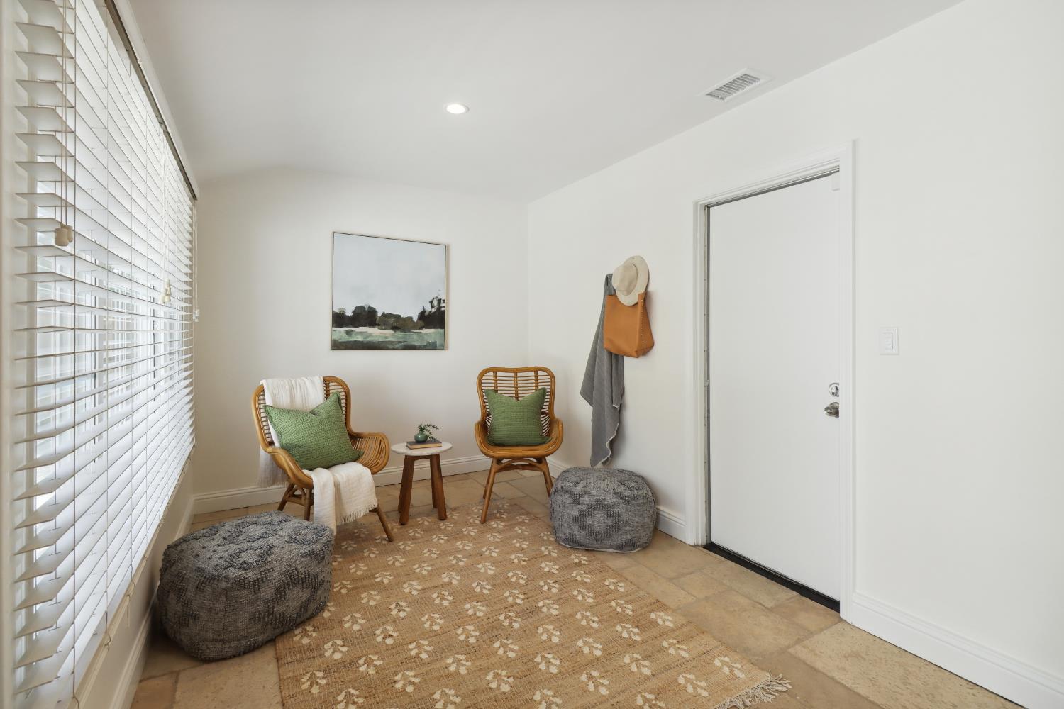 Saint Mathews Drive, Sacramento, California image 9