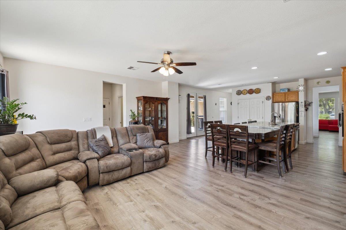 Sutter Creek Court, Patterson, California image 16