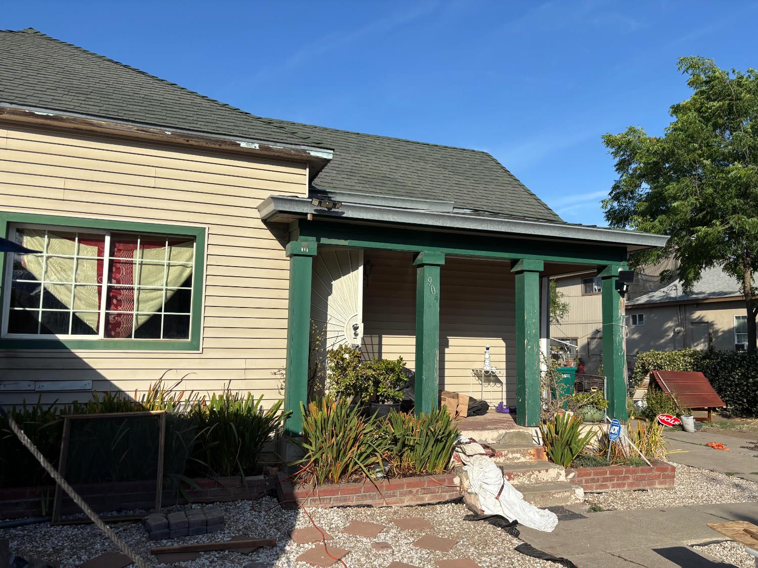Searchlight Avenue, Stockton, California image 1