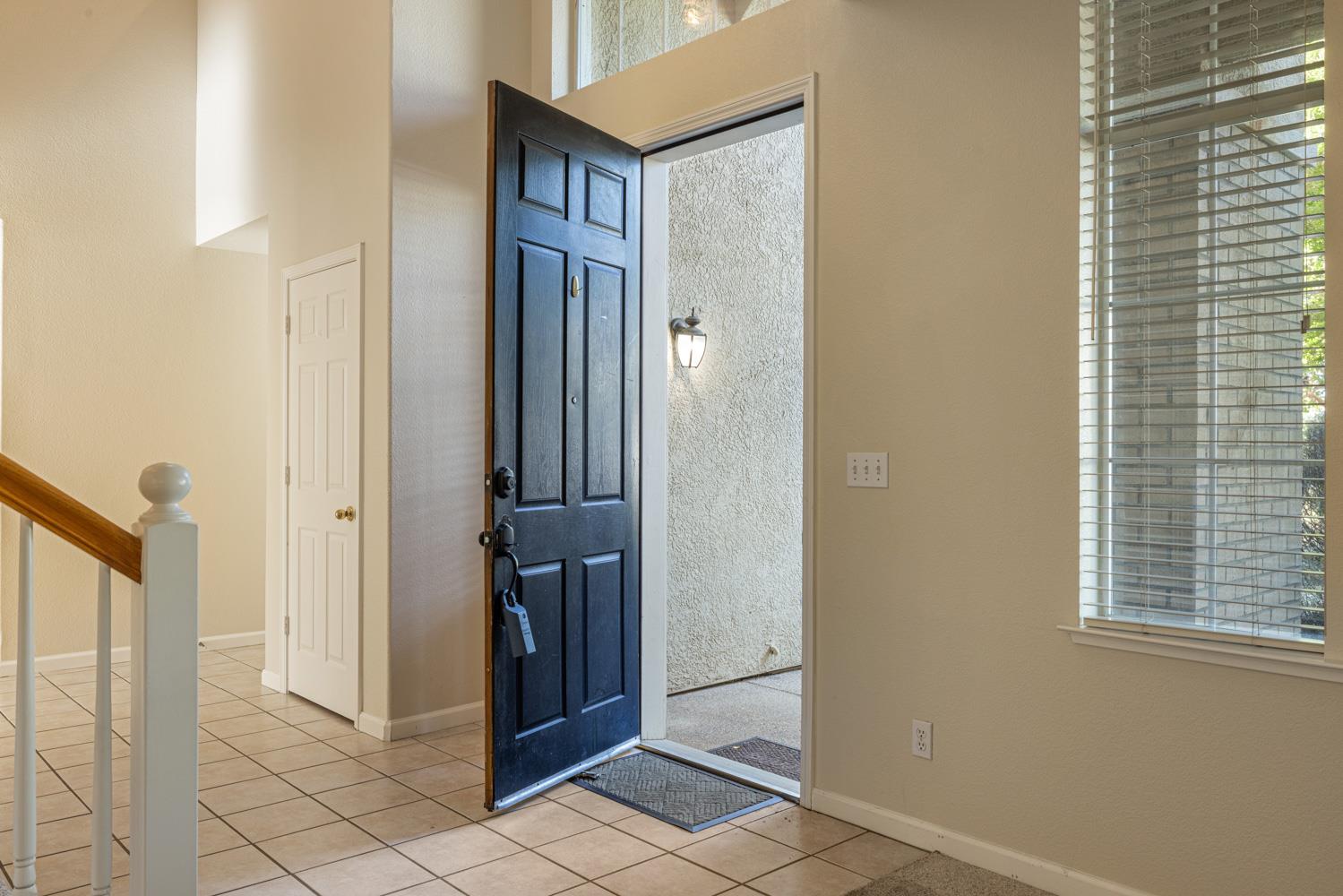 Meadowbrook Dr, Lodi, California image 6