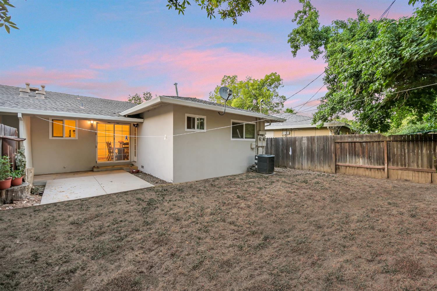 1422 Topaz Way, Sacramento, California image 22