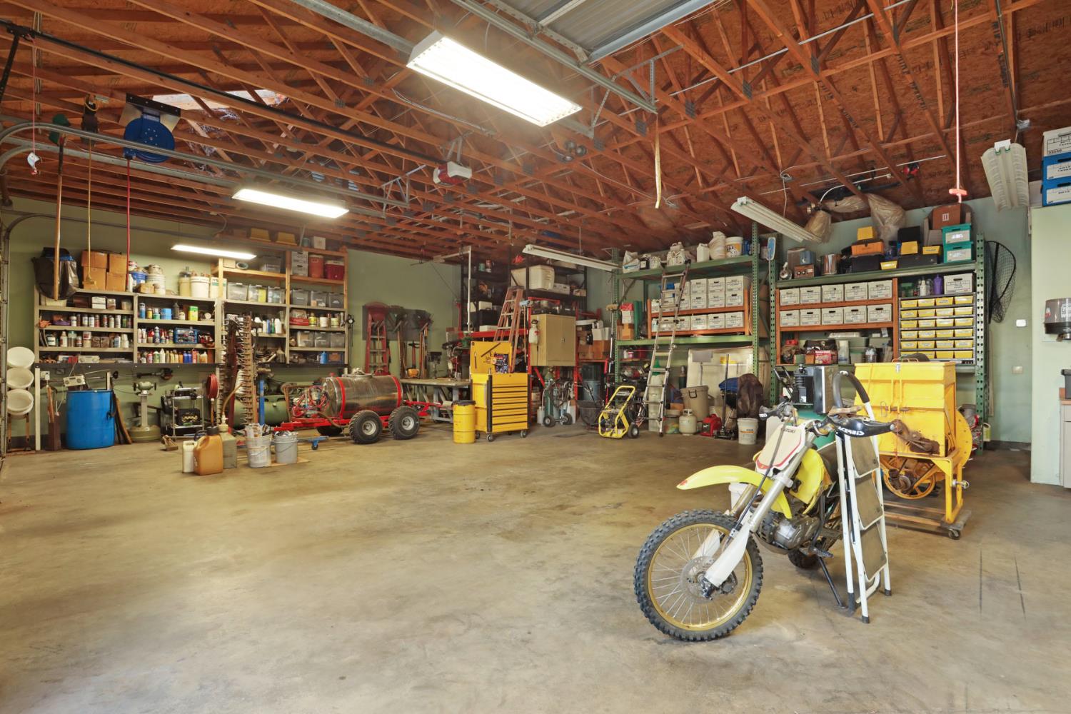 N Tretheway Road, Lockeford, California image 38