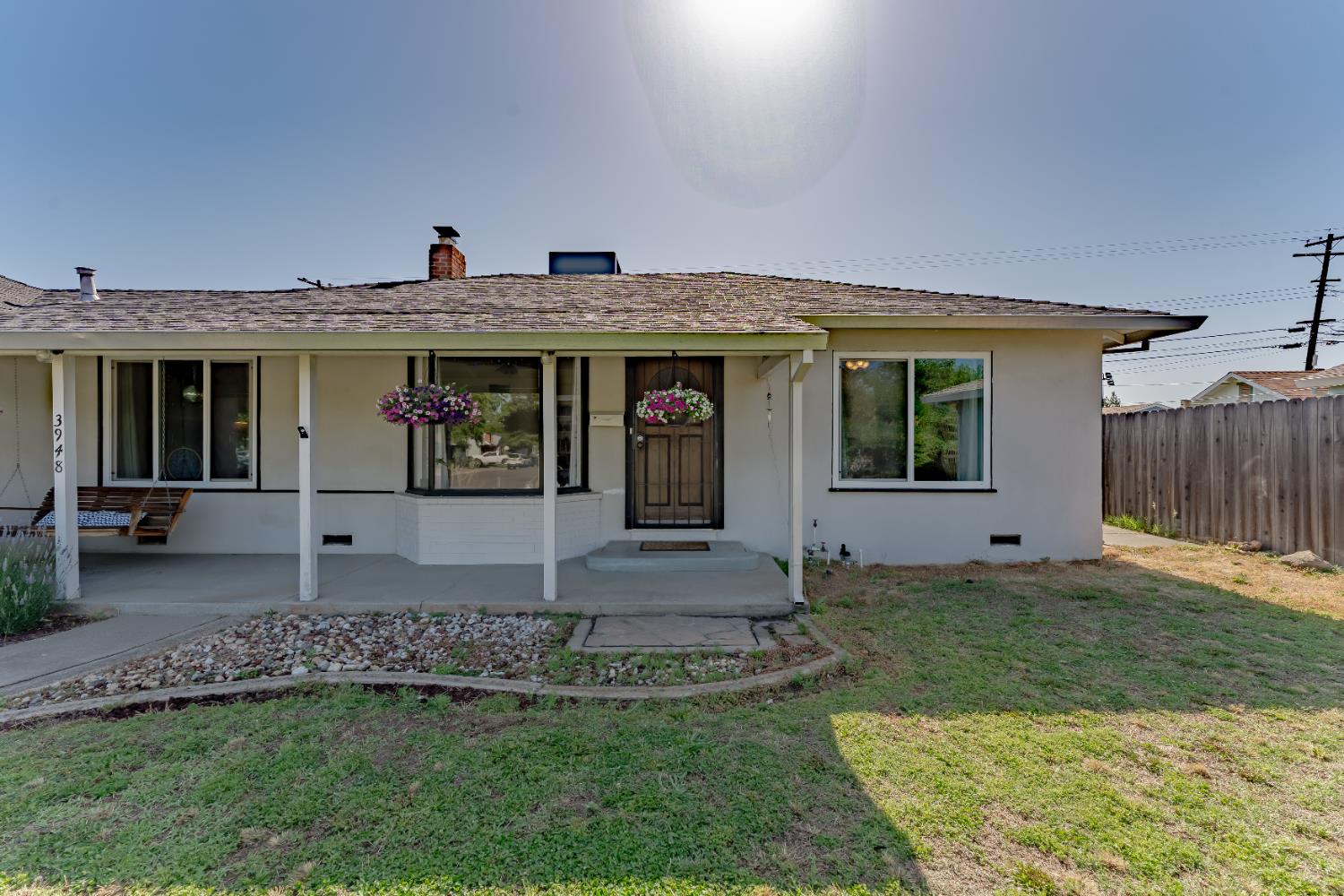 Rosemary Circle, Sacramento, California image 2