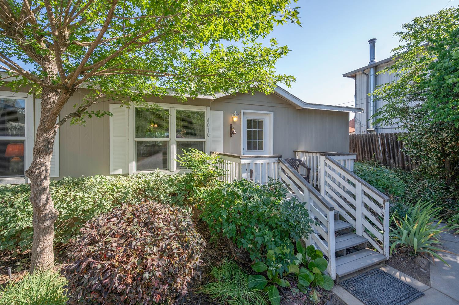 Lakeview Drive, Ione, California image 1