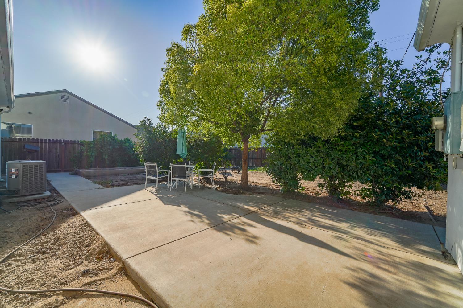 Dot Way, Manteca, California image 23