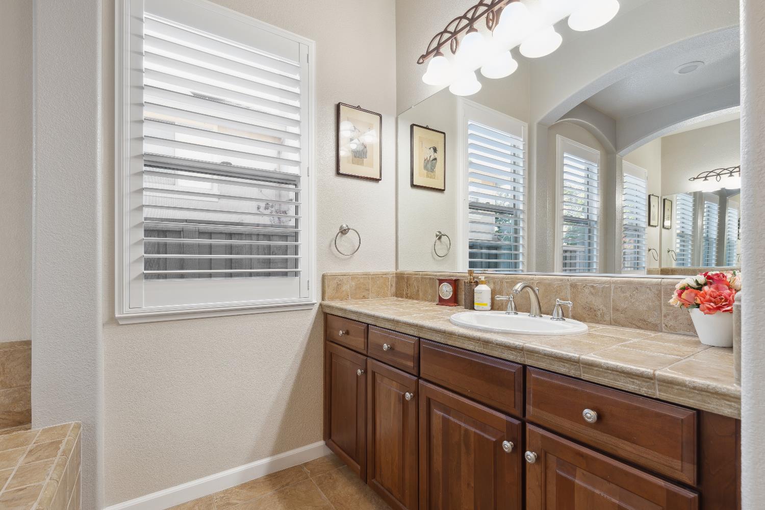 Estrella Court, Lincoln, California image 16
