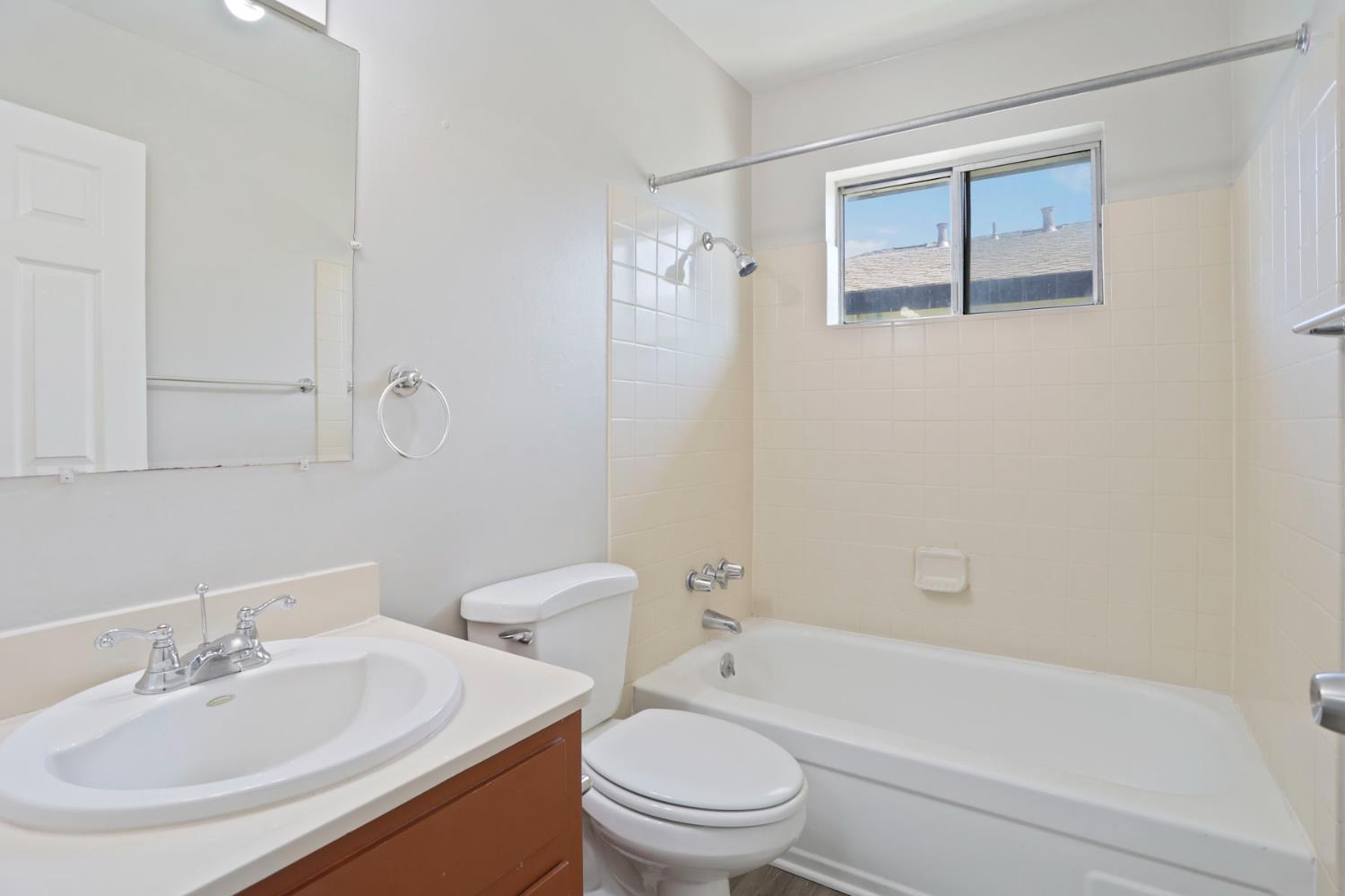 Pinetree Drive #4, Stockton, California image 21