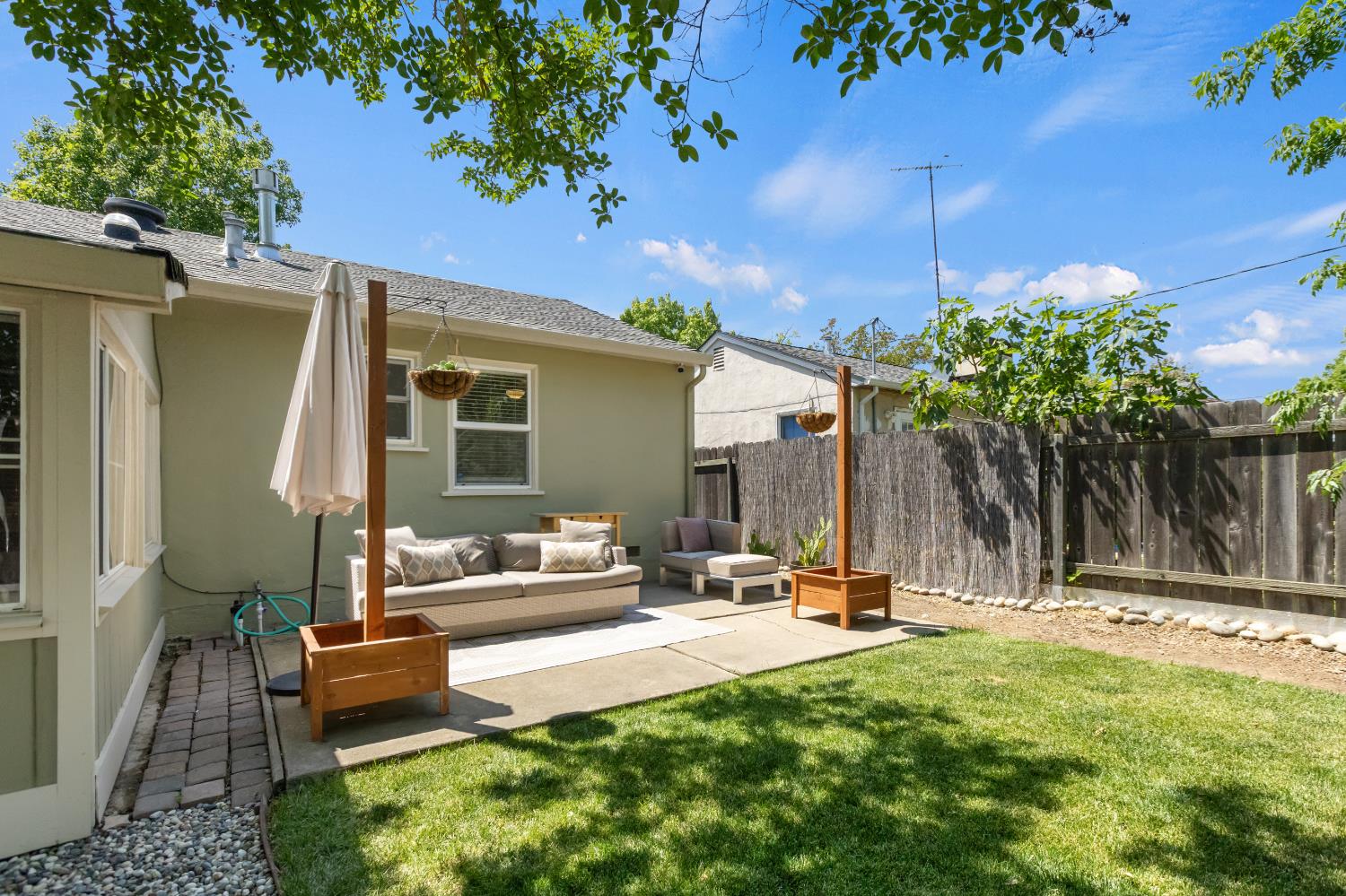 La Campana Way, Sacramento, California image 34